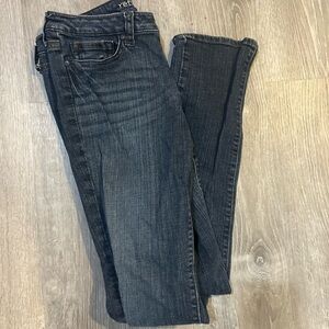 Refuge size 11 blue skinny jeans